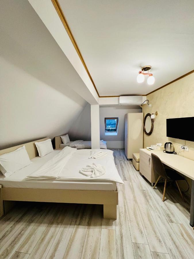 Hotel Marina Srl Bucareste Exterior foto